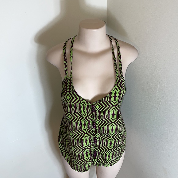 Bright Optical Illusion Chevron Strappy Aztec Tank - Picture 3 of 11